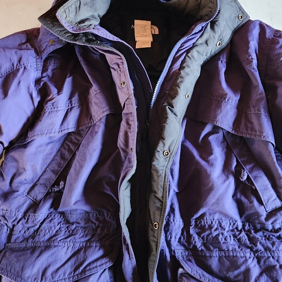 The North Face Women's Down Snow Jacket - Size Medium - Picture 3 of 4